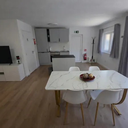 Suzi's Garden * Aveiro