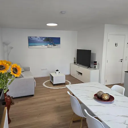 Suzi's Garden Apartment Aveiro