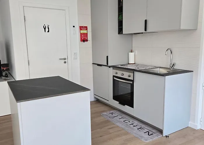 شقة Suzi's Garden *