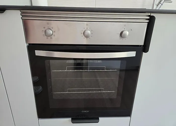 شقة Suzi's Garden أفيرو