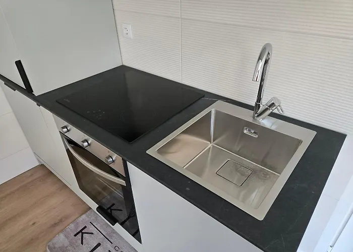 Suzi's Garden شقة أفيرو