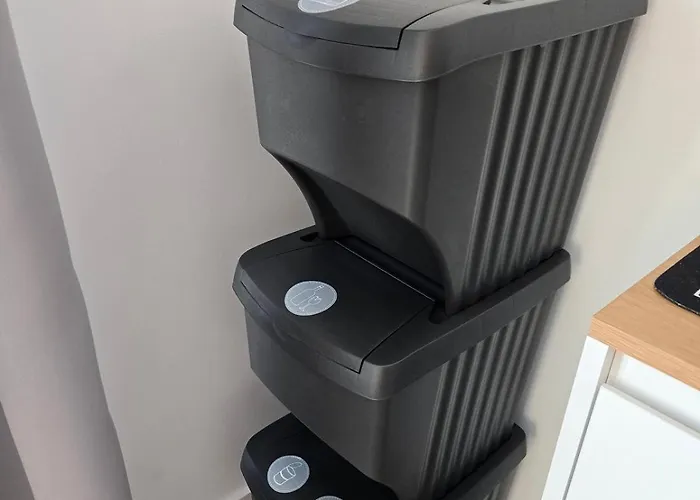 شقة Suzi's Garden أفيرو