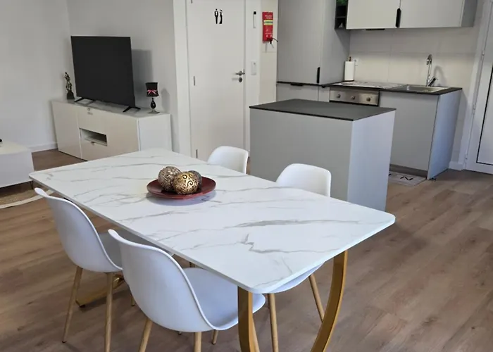 شقة Suzi's Garden *